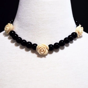 Black Pearls With Flower Ascent  Necklace