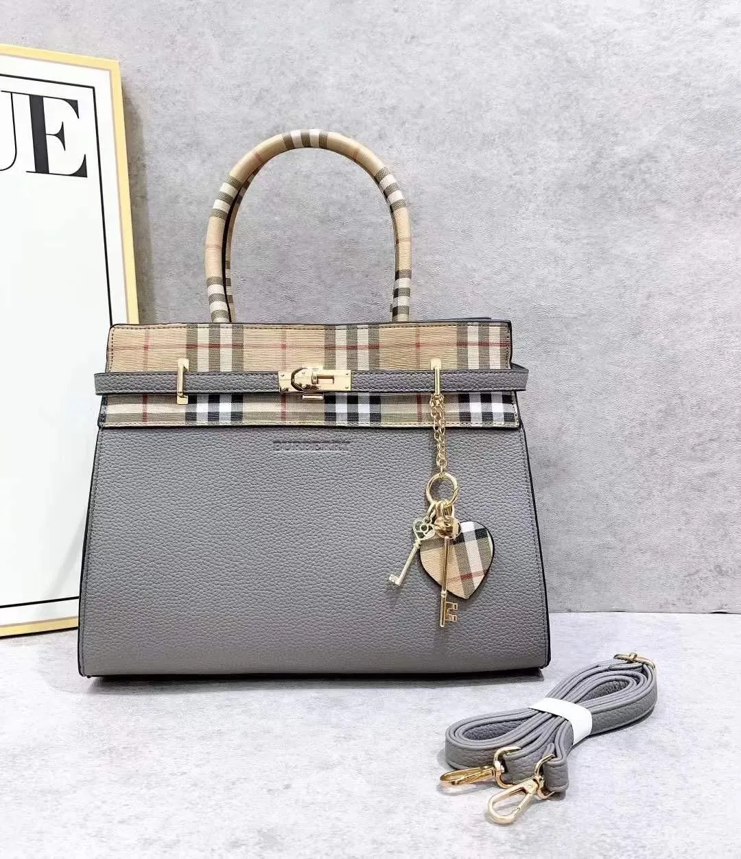 BURBERRY Satchel Purses and Handbags for Women Everyday Ladies Bags with Strap