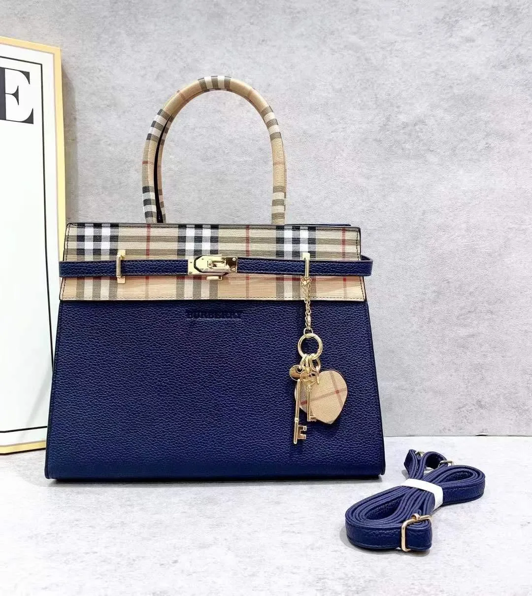 BURBERRY Satchel Purses and Handbags for Women Everyday Ladies Bags with Strap