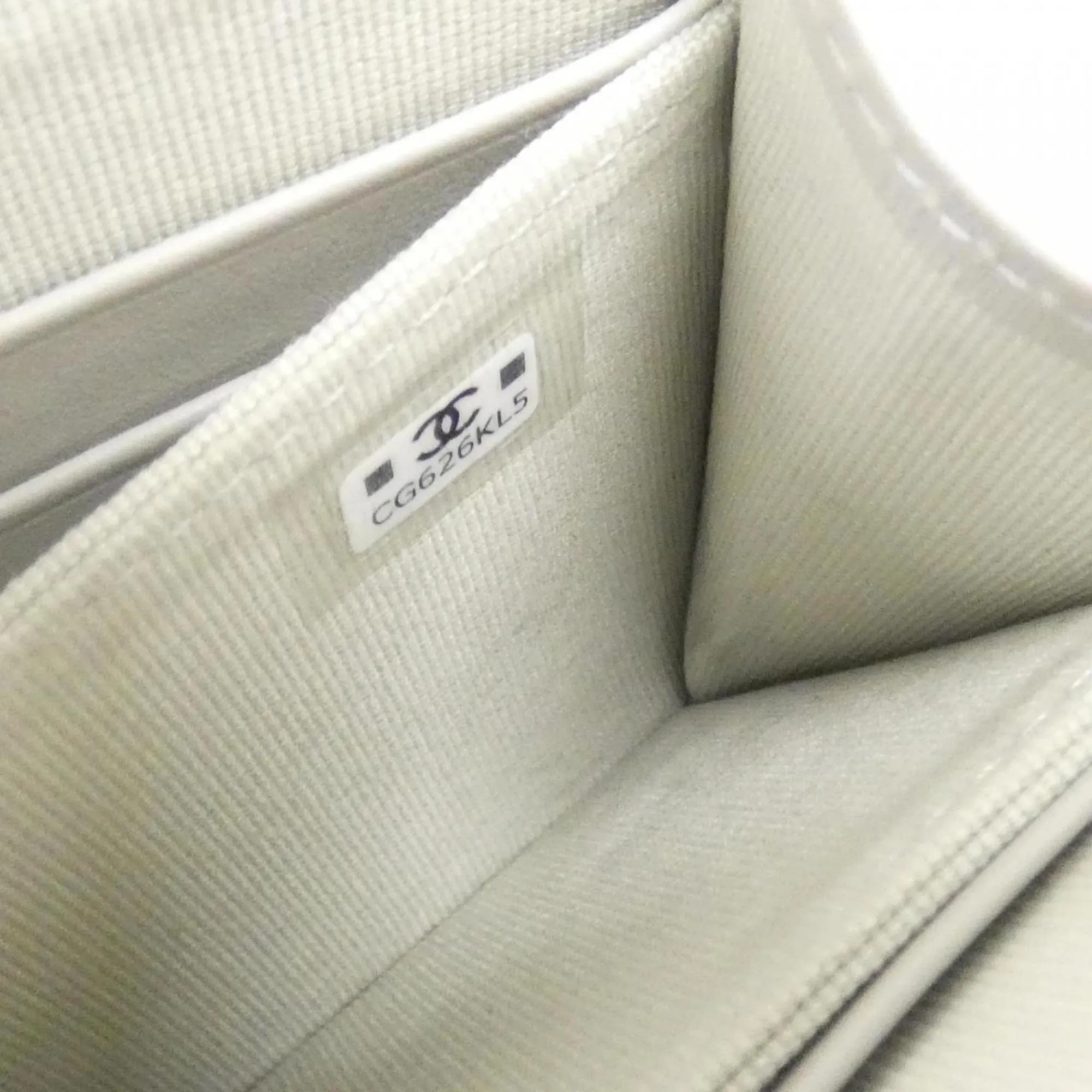Chanel  Grained Calfskin Wallet (Bi-Fold) (Pre-Owned)