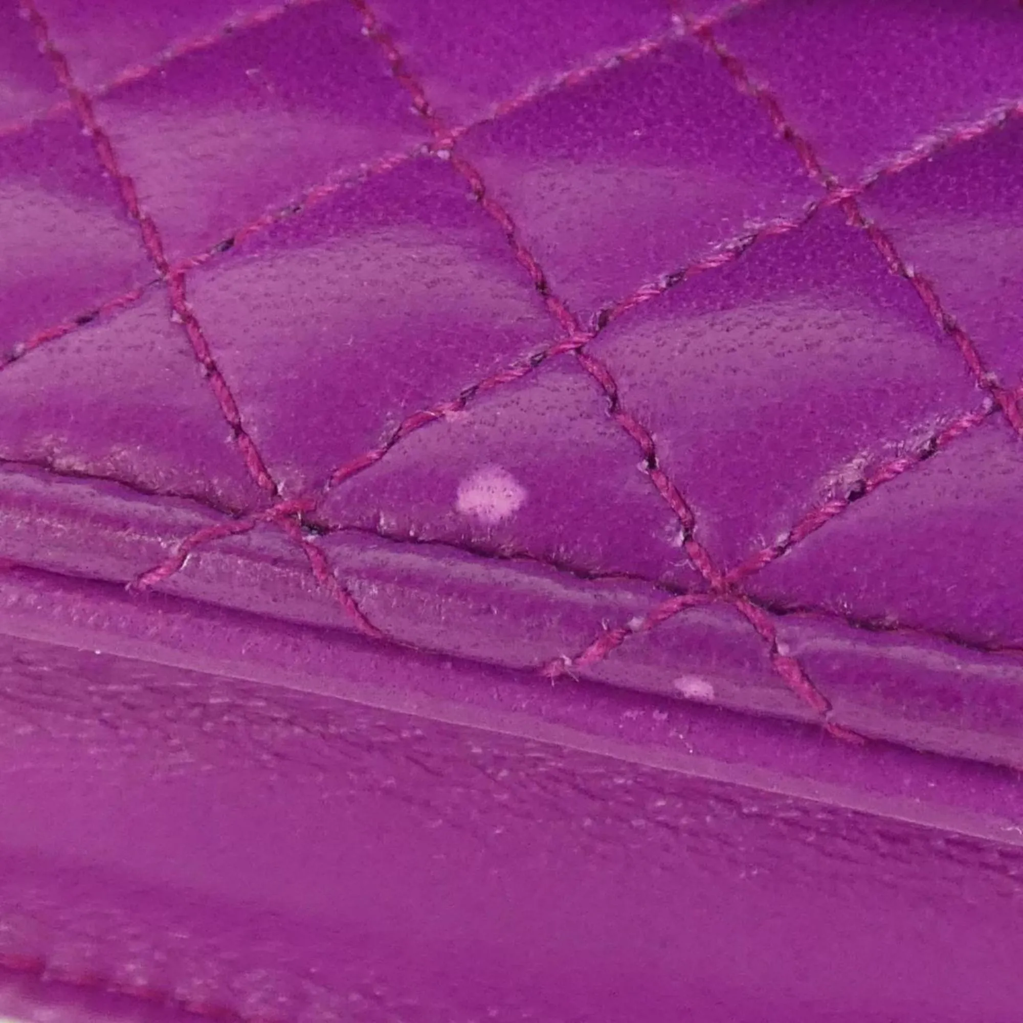 Chanel Leather Chain/Shoulder Wallet (Pre-Owned)