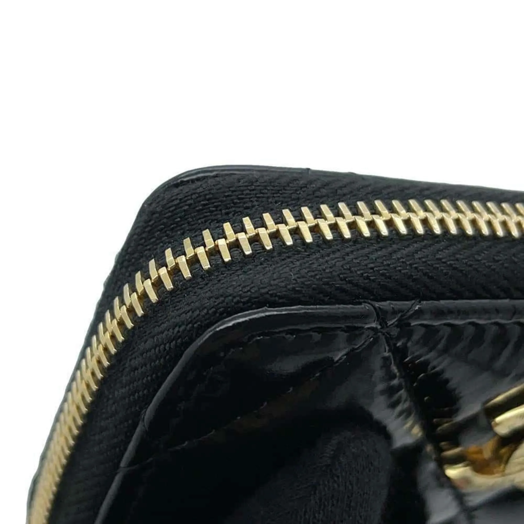 Chanel Leather Long Wallet (Bi-Fold) (Pre-Owned)
