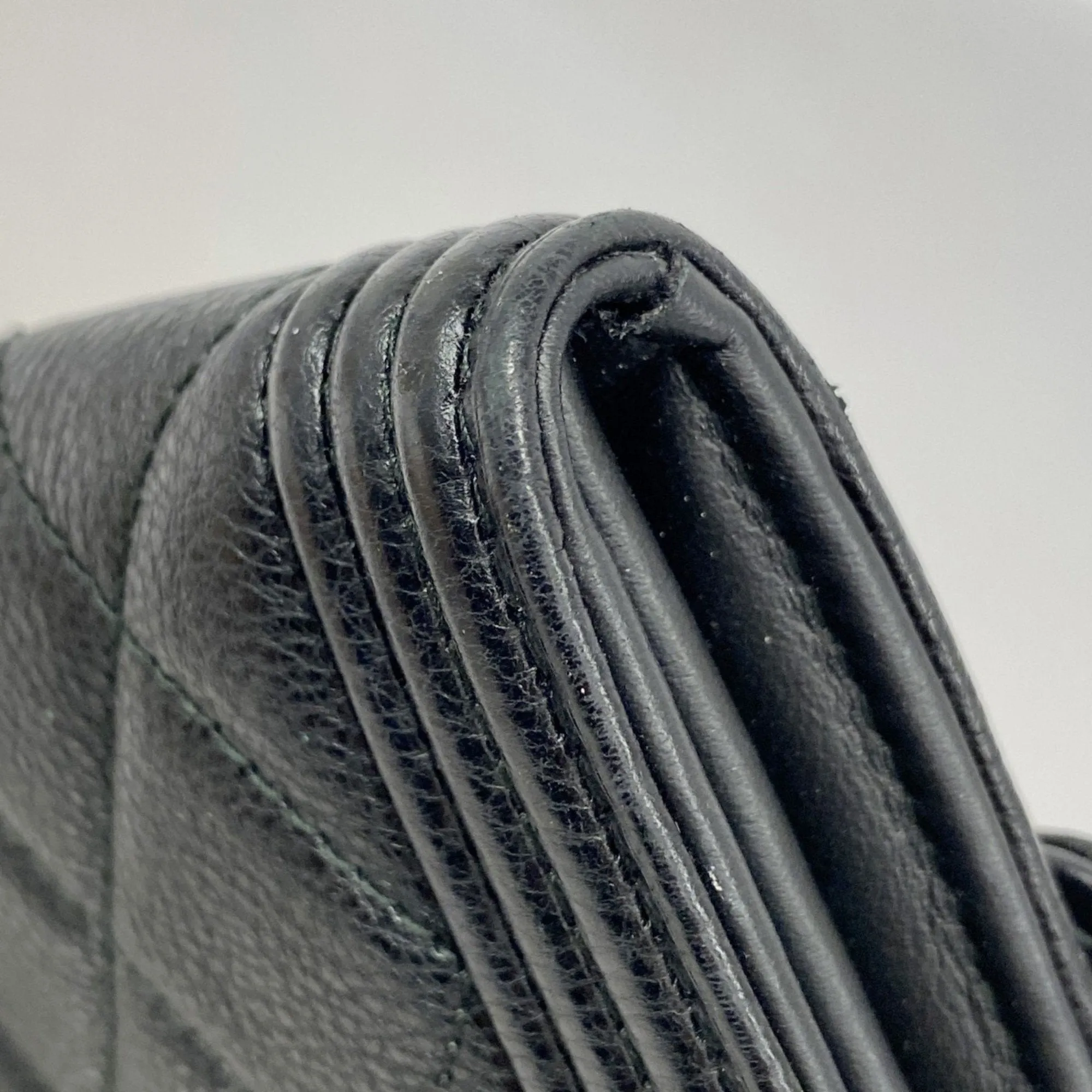 Chanel Leather Long Wallet (Bi-Fold) (Pre-Owned)