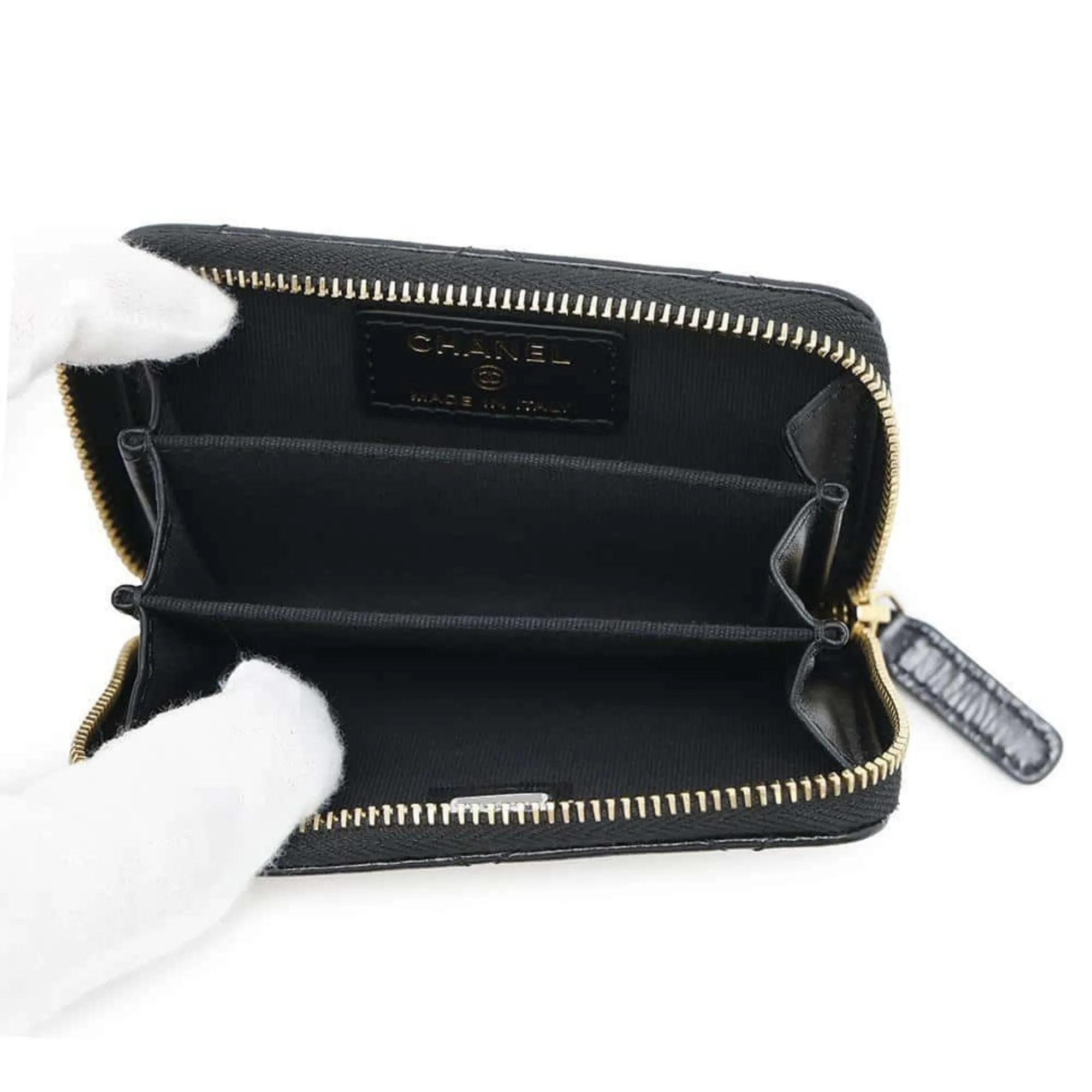 Chanel Leather Long Wallet (Bi-Fold) (Pre-Owned)
