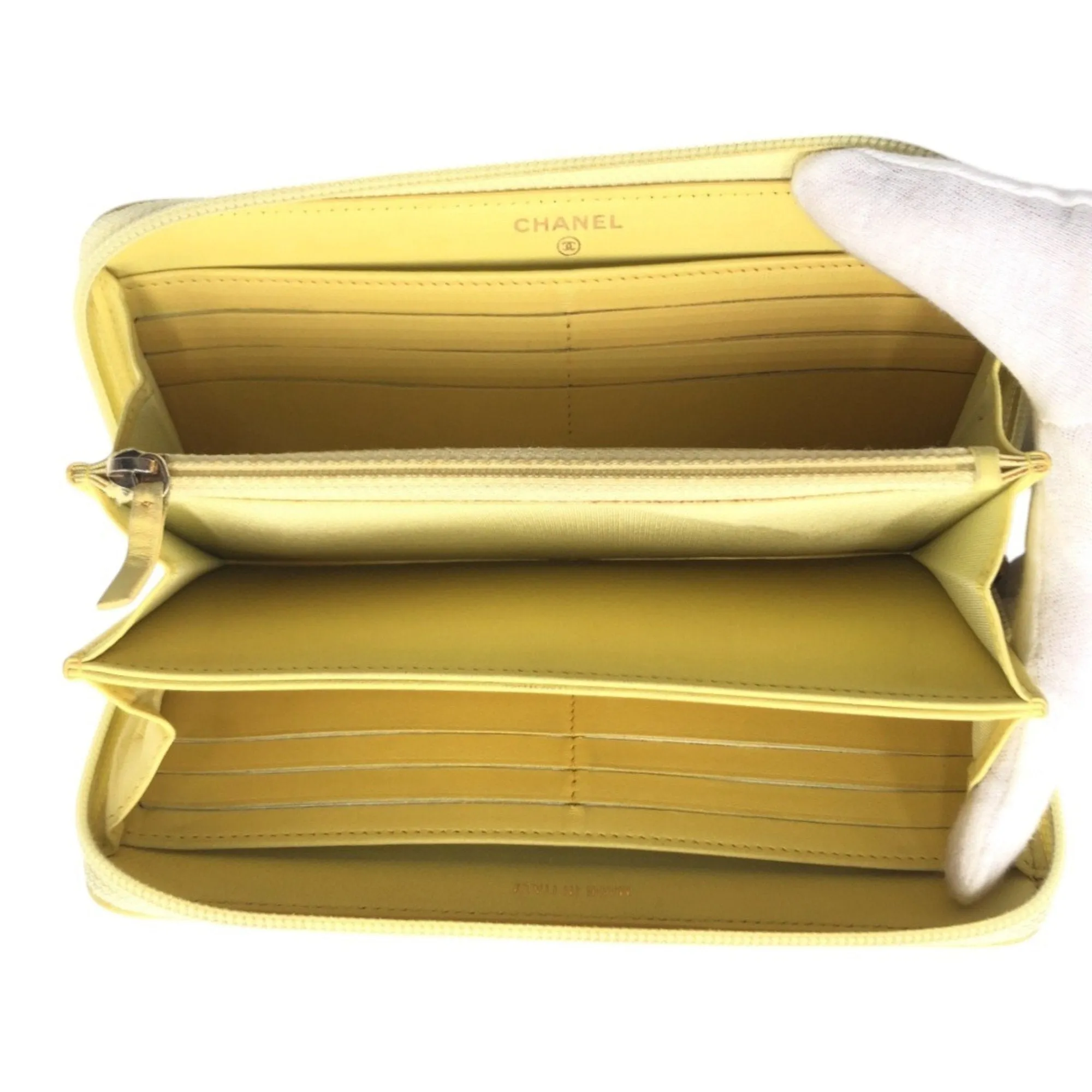 Chanel Leather Long Wallet (Bi-Fold) (Pre-Owned)