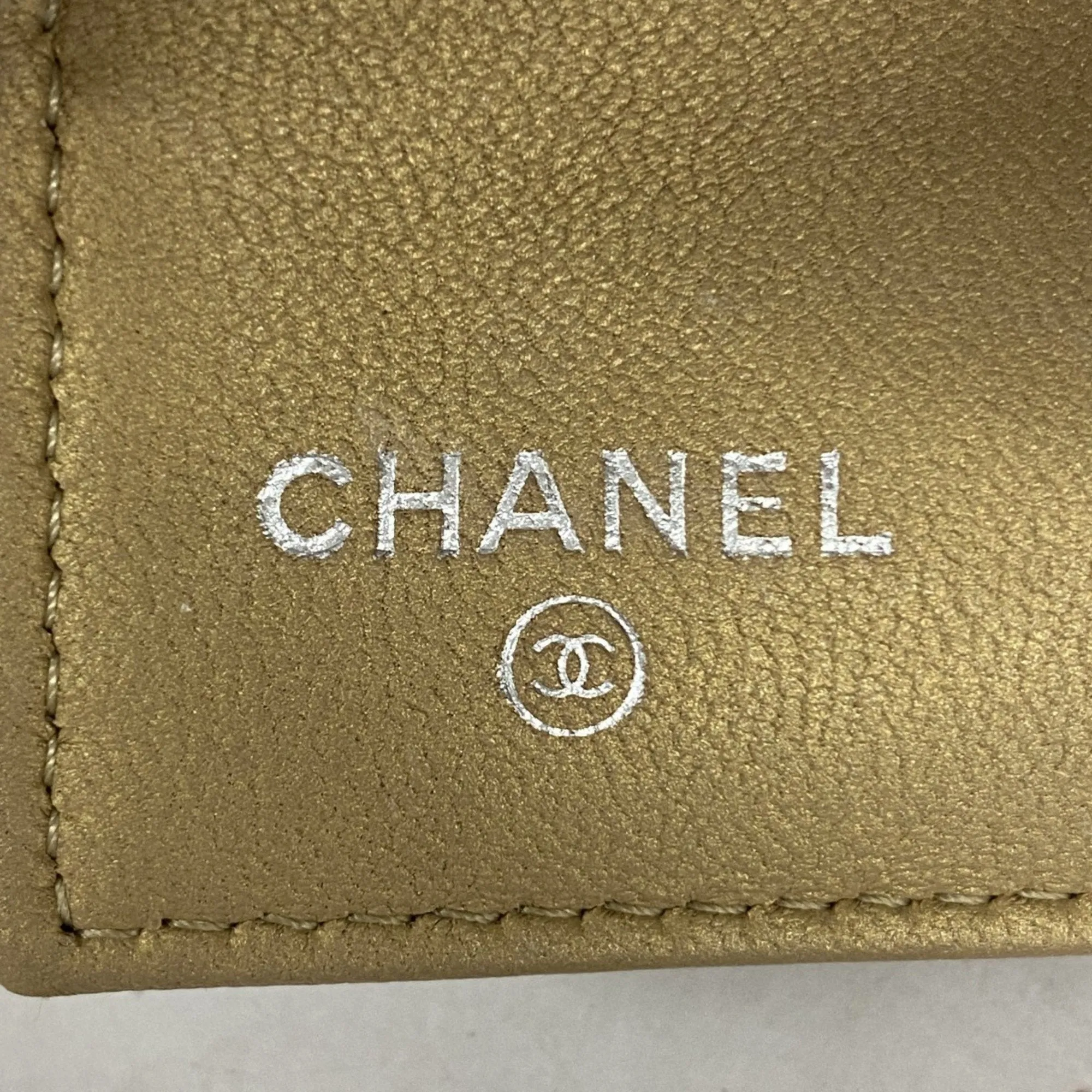 Chanel Leather Wallet (Tri-Fold) (Pre-Owned)