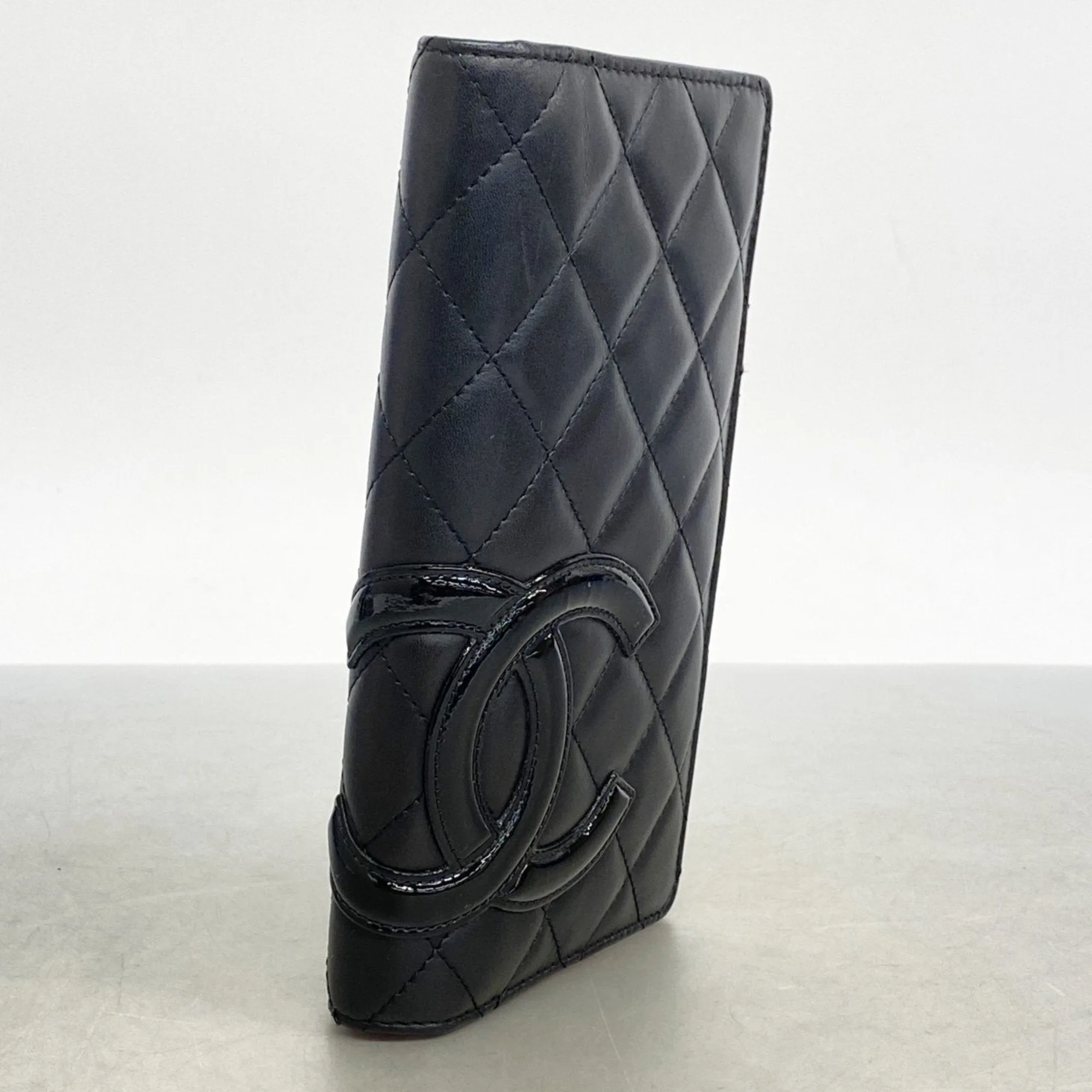 Chanel Patent Leather Leather Long Wallet (Bi-Fold) (Pre-Owned)