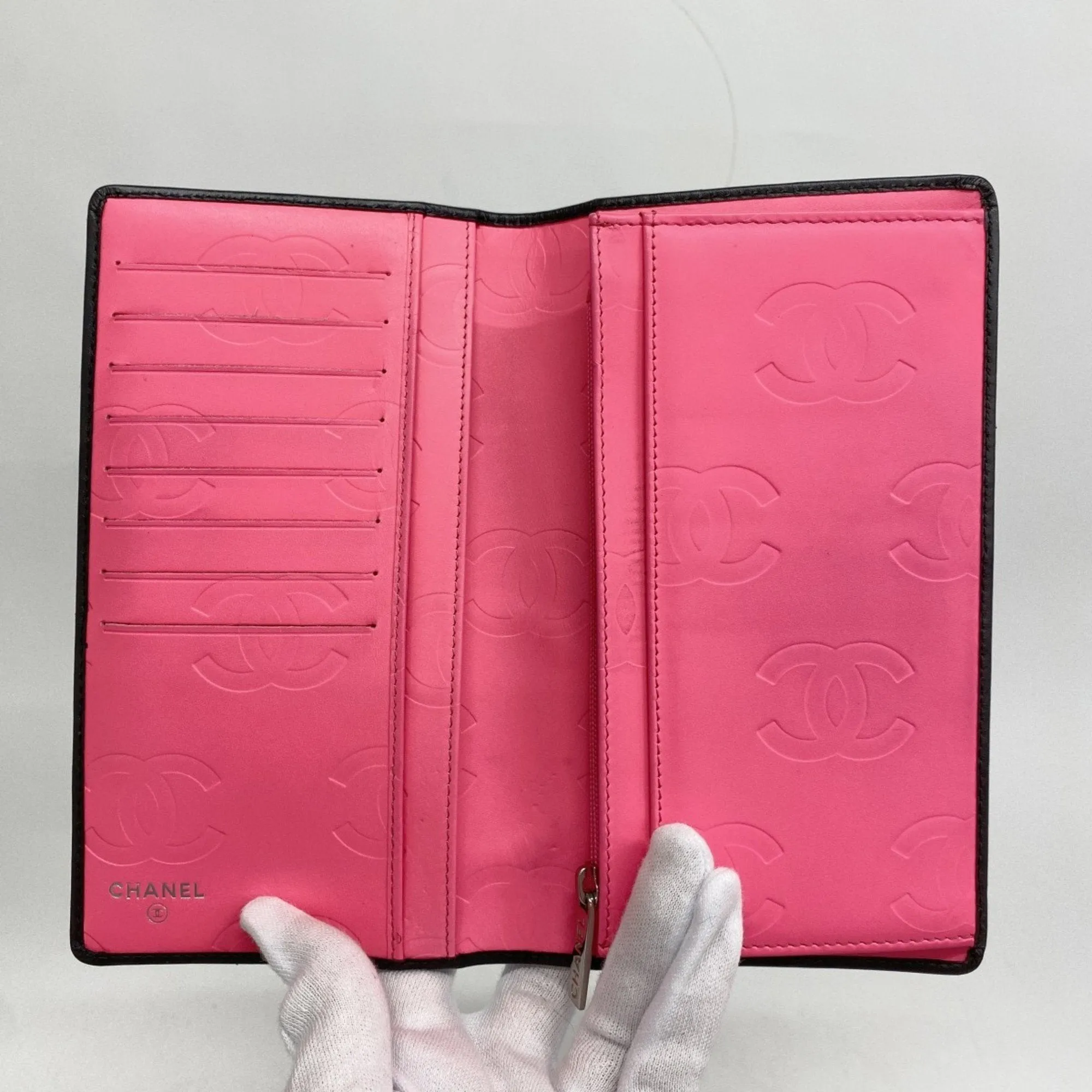 Chanel Patent Leather Leather Long Wallet (Bi-Fold) (Pre-Owned)