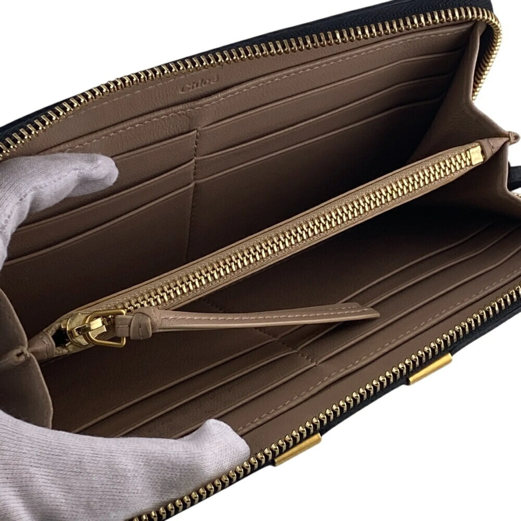 Chlo Leather Long Wallet (Bi-Fold) (Pre-Owned)
