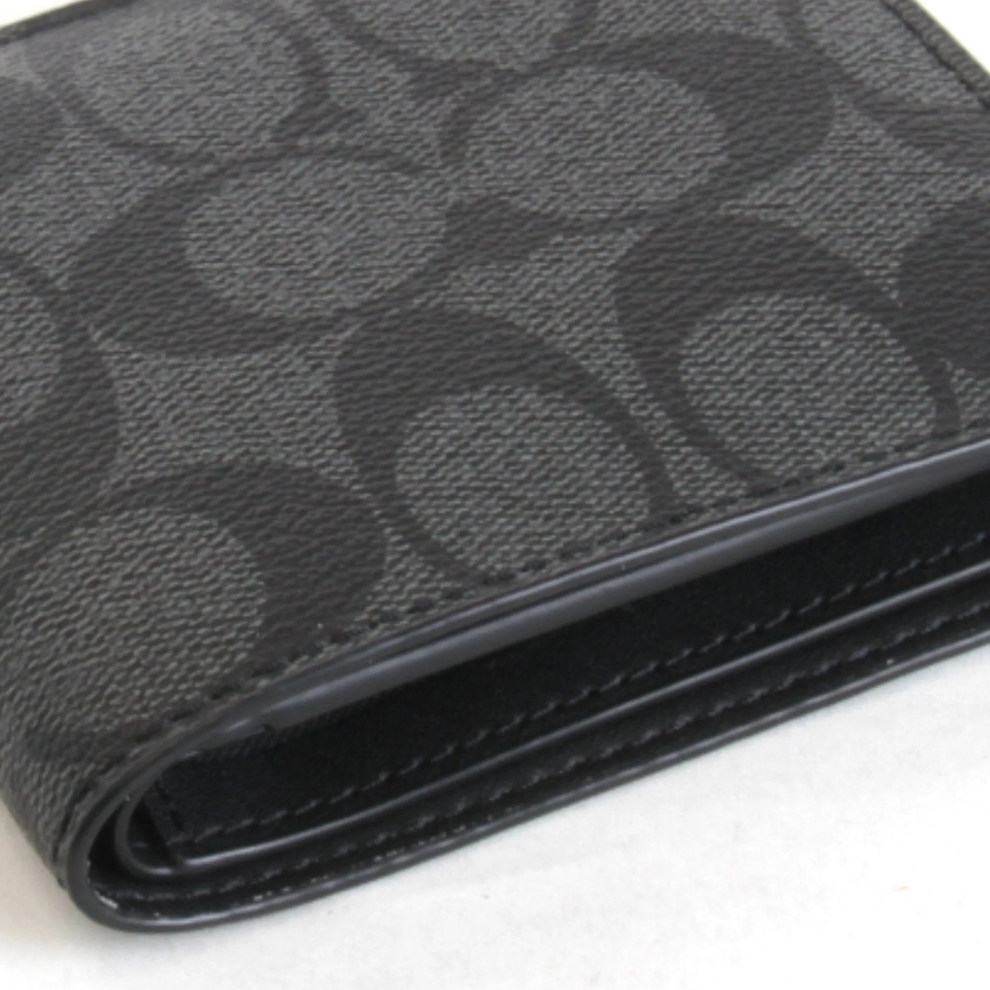 Coach Signature Signature Line Wallet (Bi-Fold) (Pre-Owned)