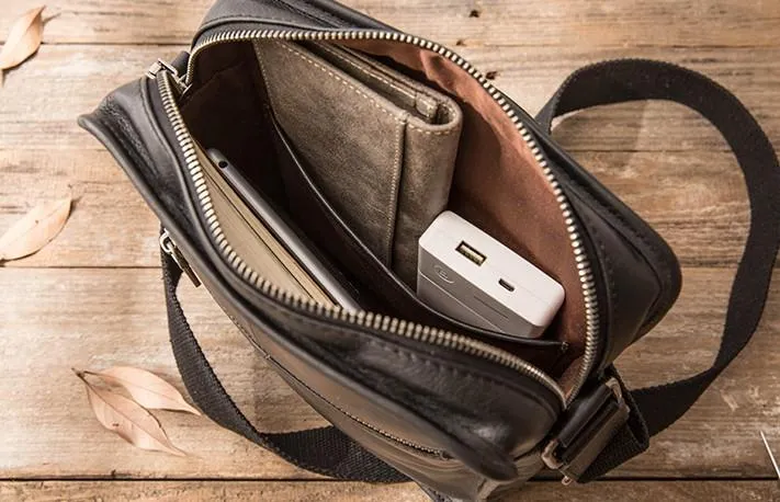 Cool Black Small Leather Mens Shoulder Bags Messengers Bag for Men