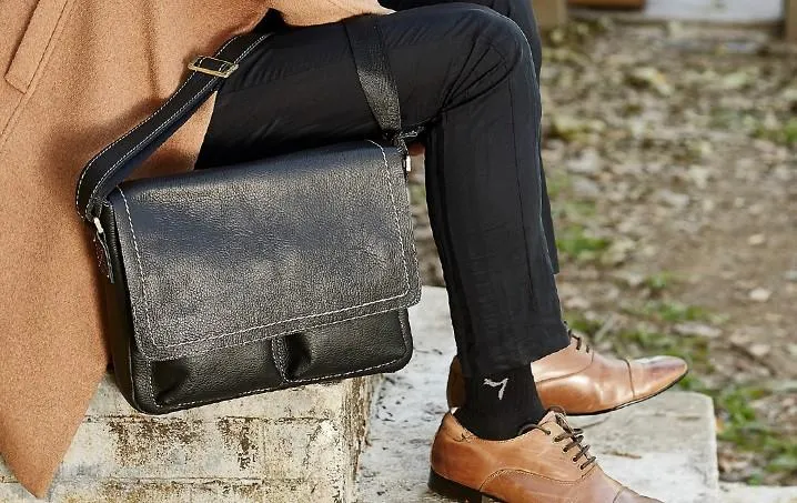 Cool Leather Mens Messenger Bag Shoulder Bags for Men