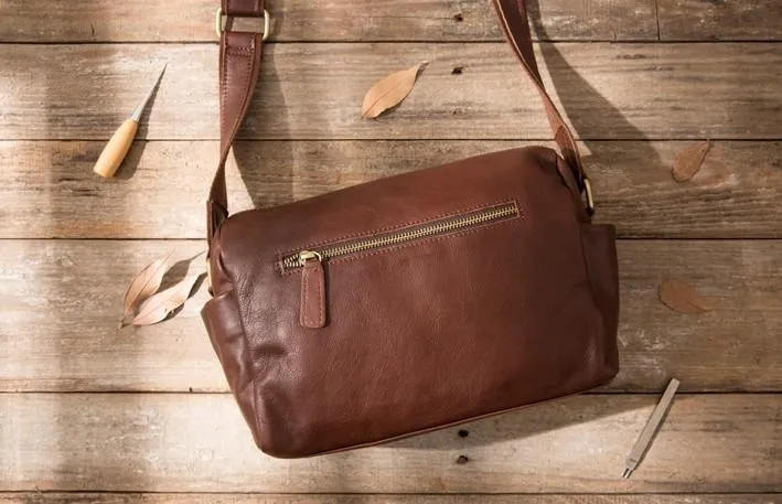 Cool Small Leather Black Mens Messenger Bags Shoulder Bags  for Men