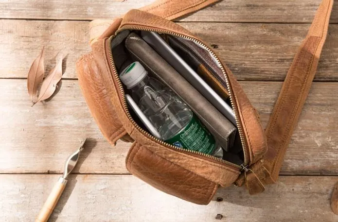 Cool Small Leather Mens Shoulder Bags Messengers Bag for Men
