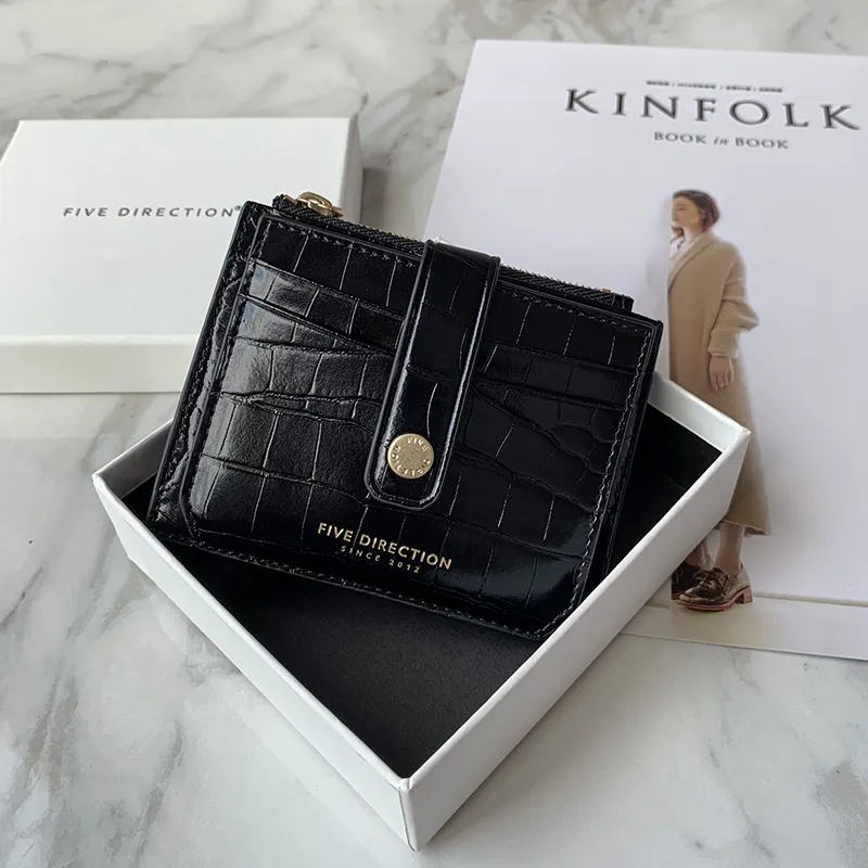 Cute Women Black Vegan Leather Small Card Holder Crocodile Pattern Card Wallets Slim Card Holders Credit Card Holder For Women