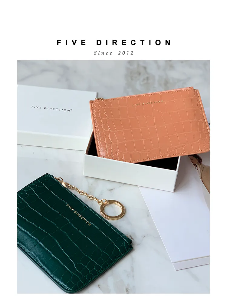 Cute Women Brick Red Vegan Leather Card Holder Wallet with KeyChain Crocodile Pattern Card Wallet Zip Coin Change Wallet For Women