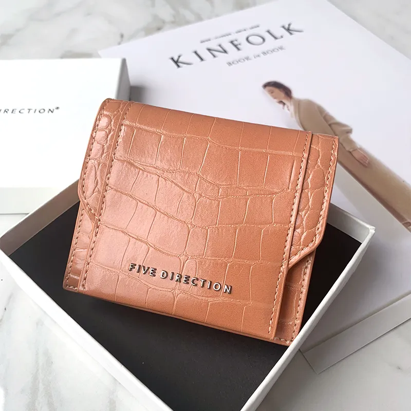 Cute Women Mint Green Vegan Leather Small Card Holder Crocodile Pattern Card Wallets Slim Change Wallet For Women