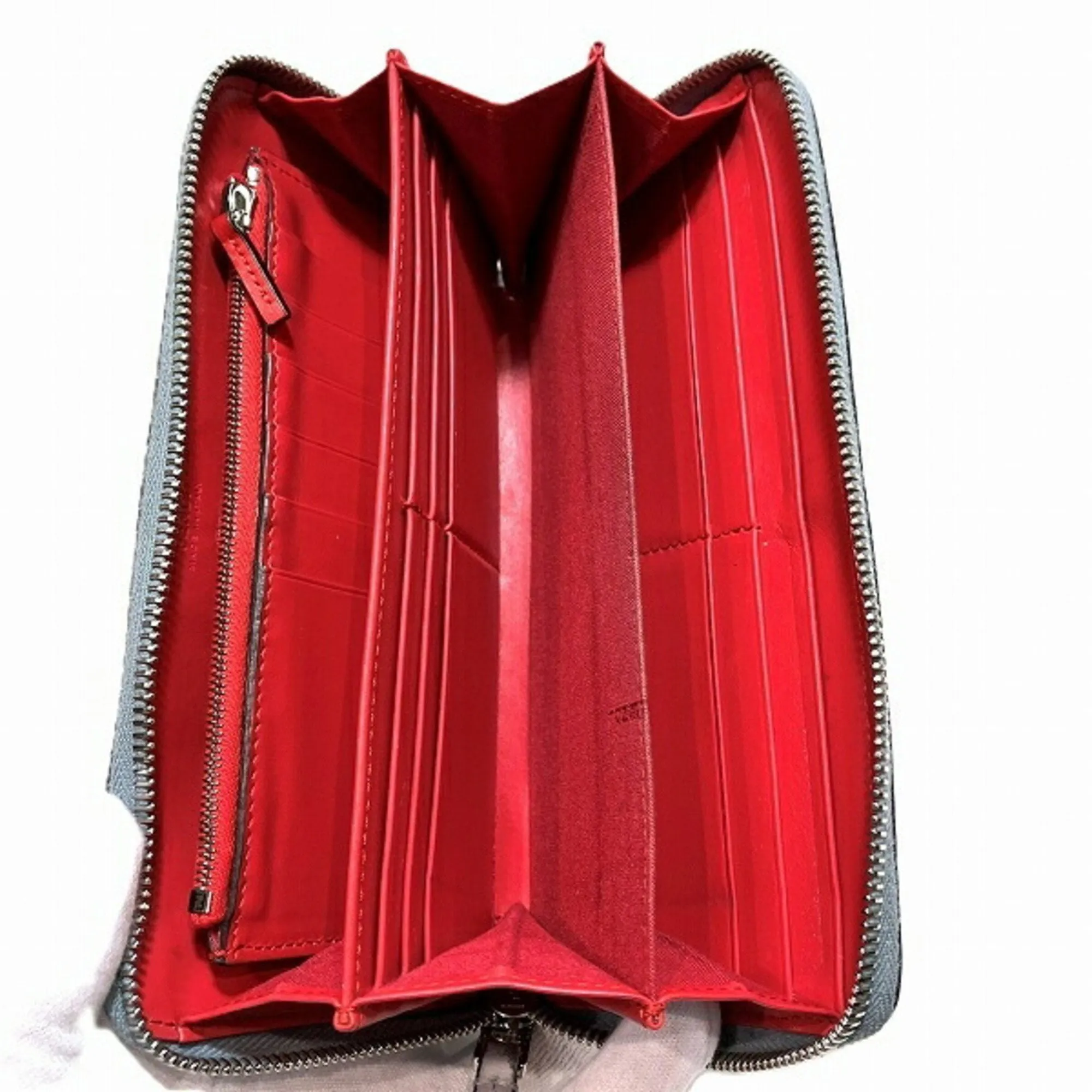 Fendi Leather Long Wallet (Bi-Fold) (Pre-Owned)