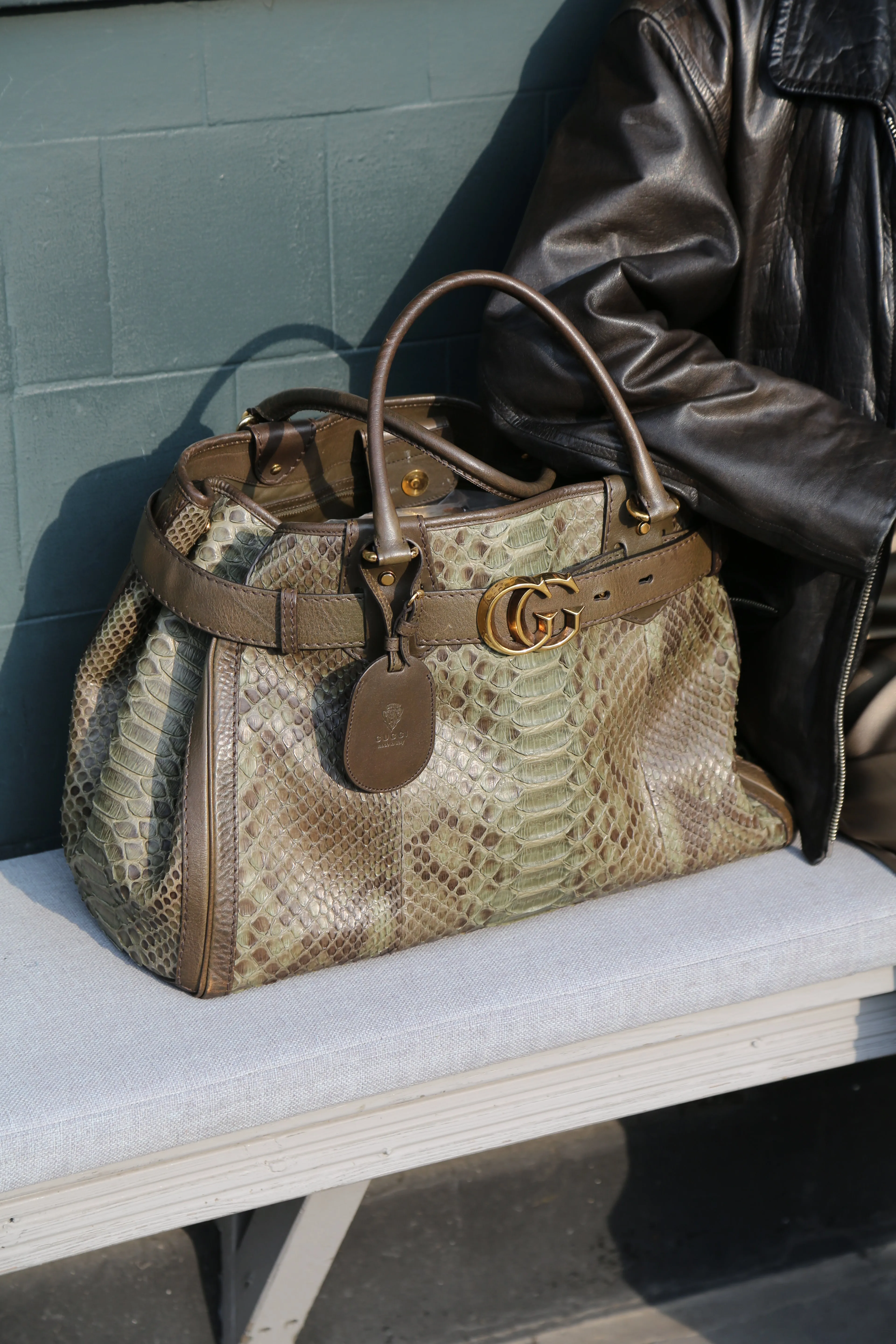 GG Running Handbag