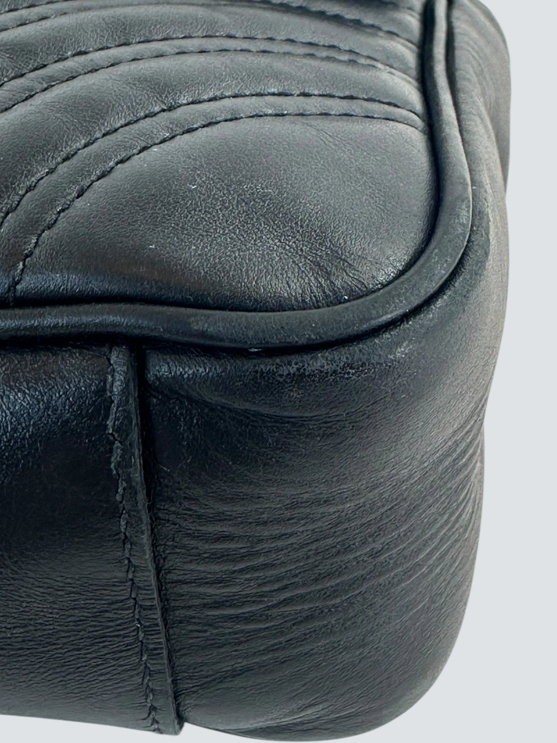 Gucci Black Leather Marmont handbag