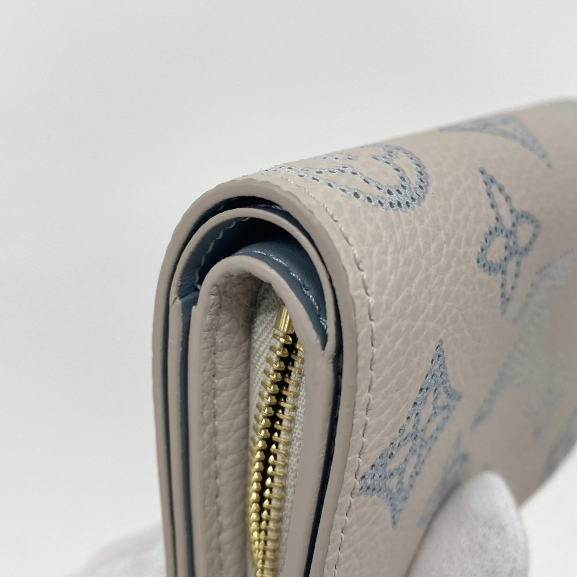Louis Vuitton blue Wallet (Bi-Fold) (Pre-Owned)