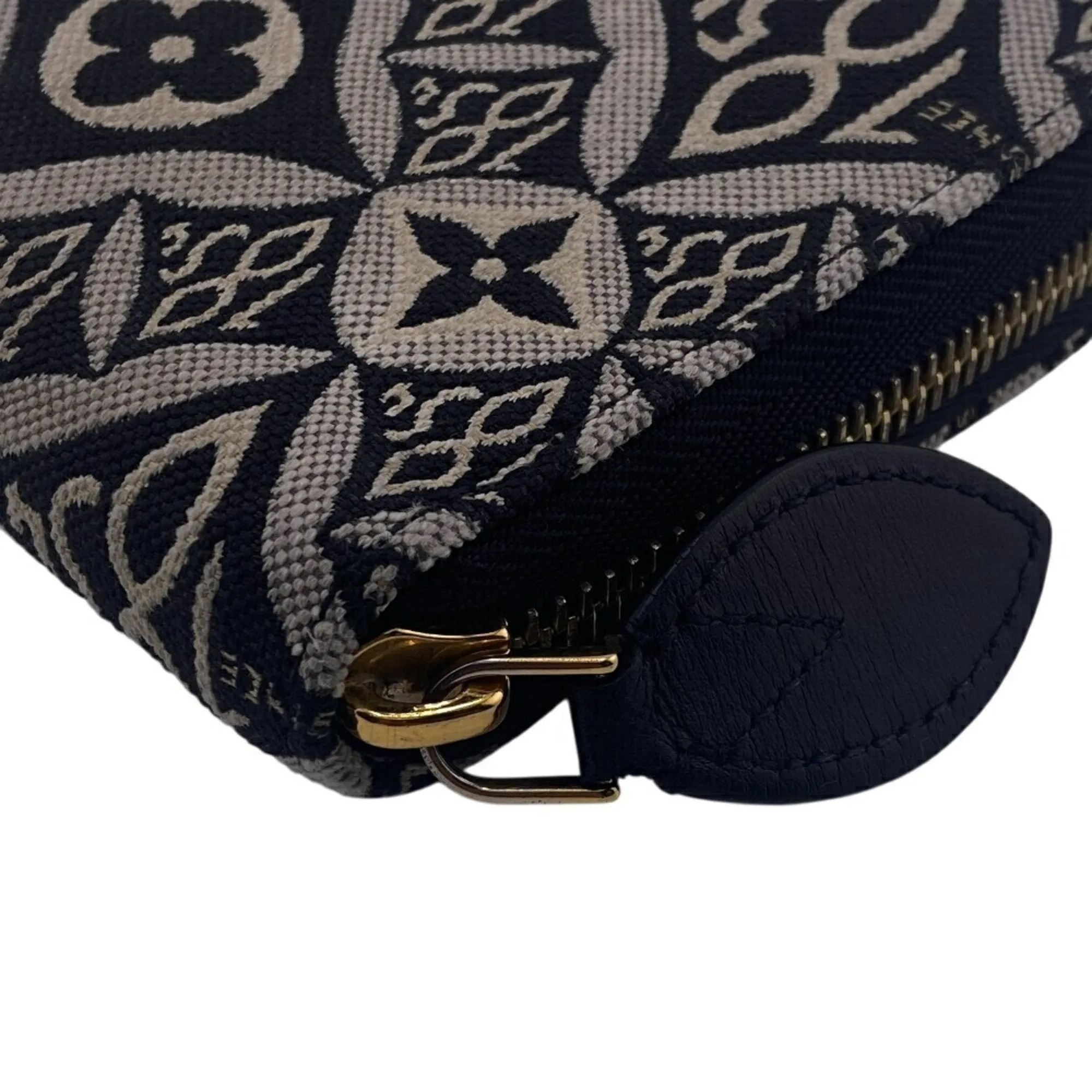 Louis Vuitton  Canvas Leather Long Wallet (Bi-Fold) (Pre-Owned)