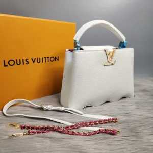Louis Vuitton Capucines Taurillon Bag ??White