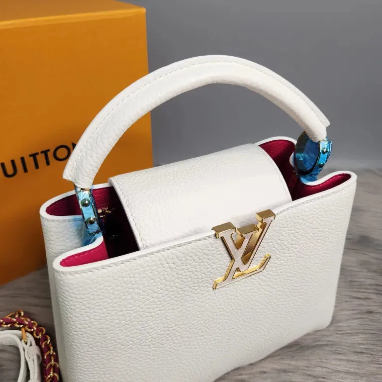 Louis Vuitton Capucines Taurillon Bag ??White