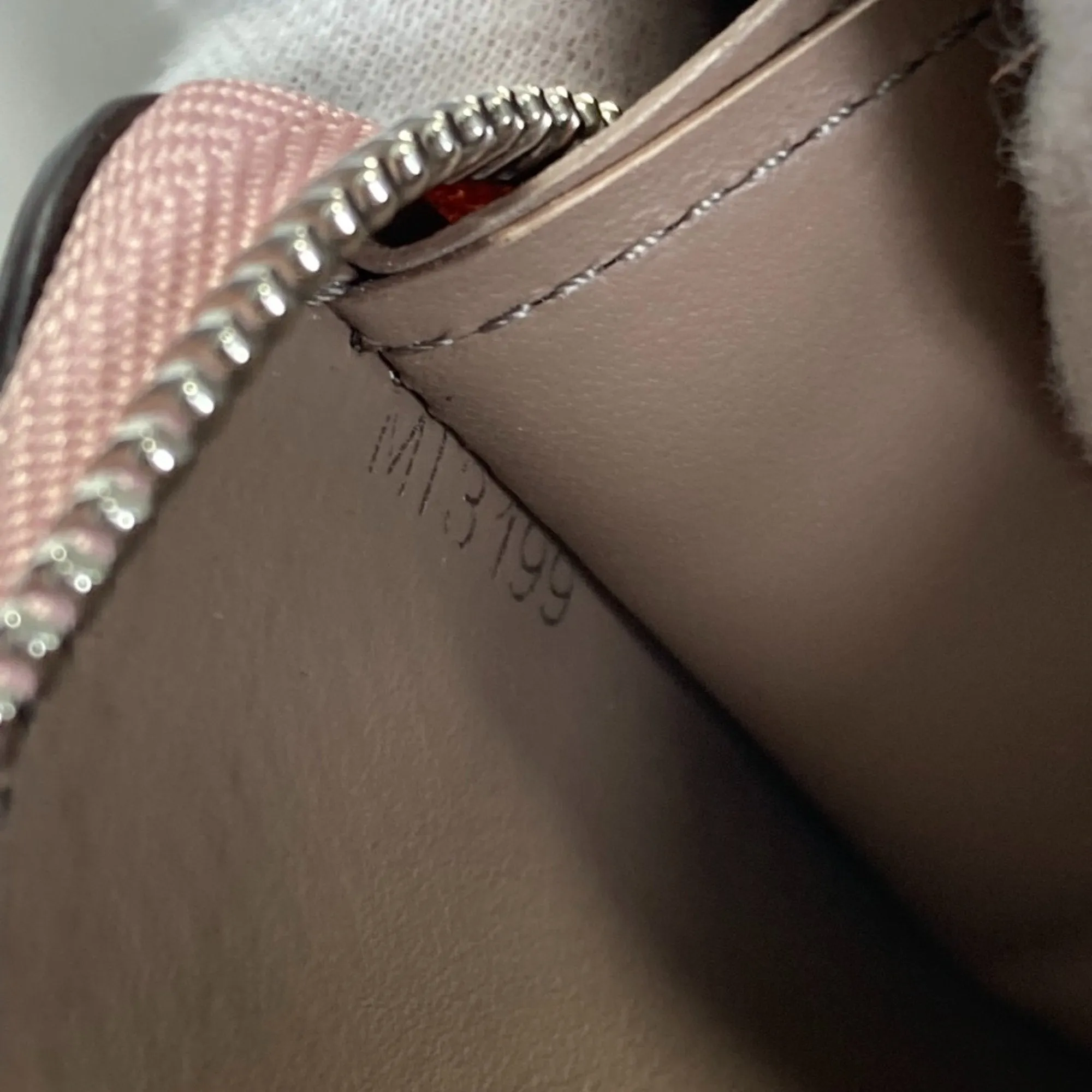 Louis Vuitton Comete Leather Wallet (Pre-Owned)