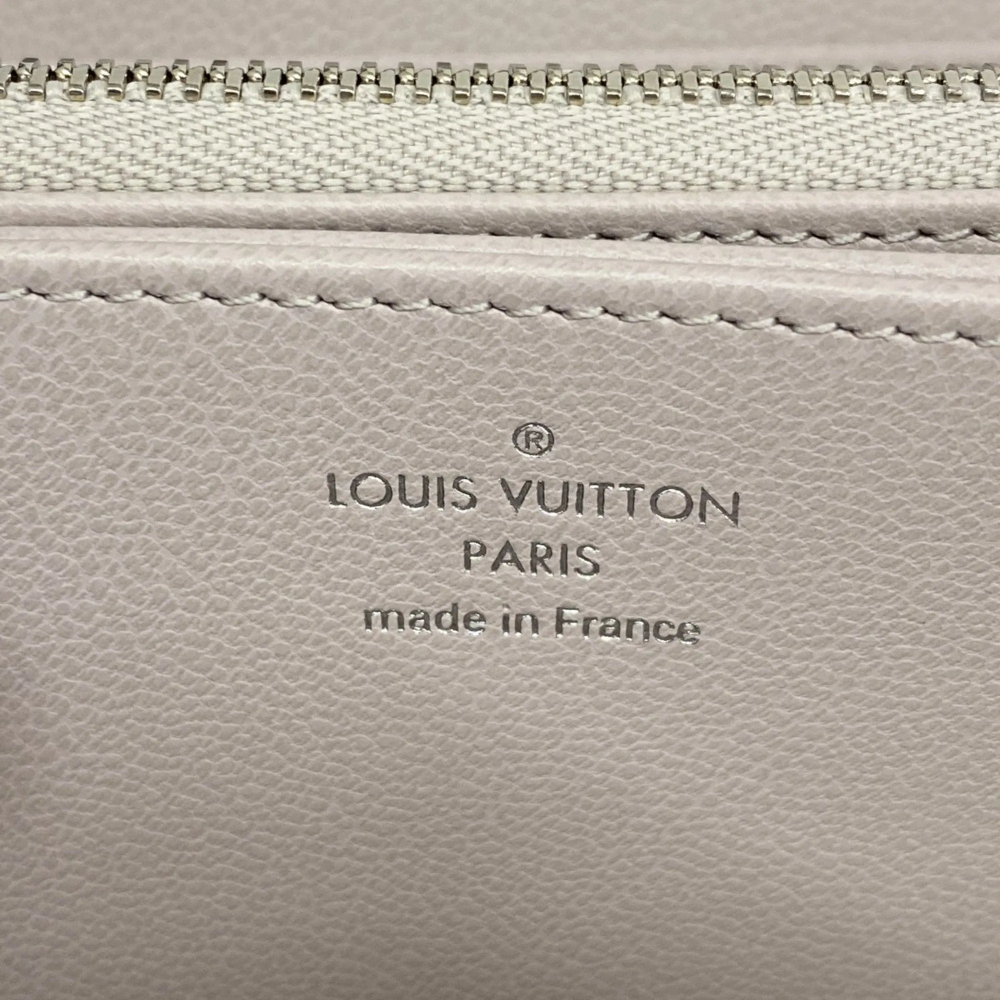 Louis Vuitton Long Wallet (Bi-Fold) (Pre-Owned)