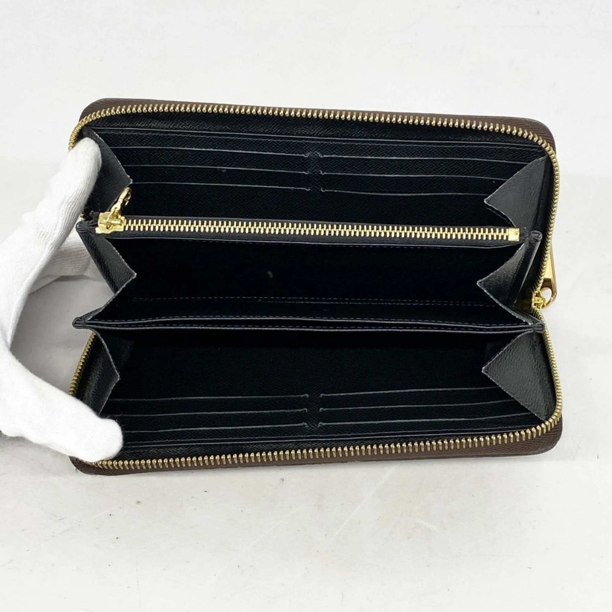 Louis Vuitton Long Wallet (Bi-Fold) (Pre-Owned)
