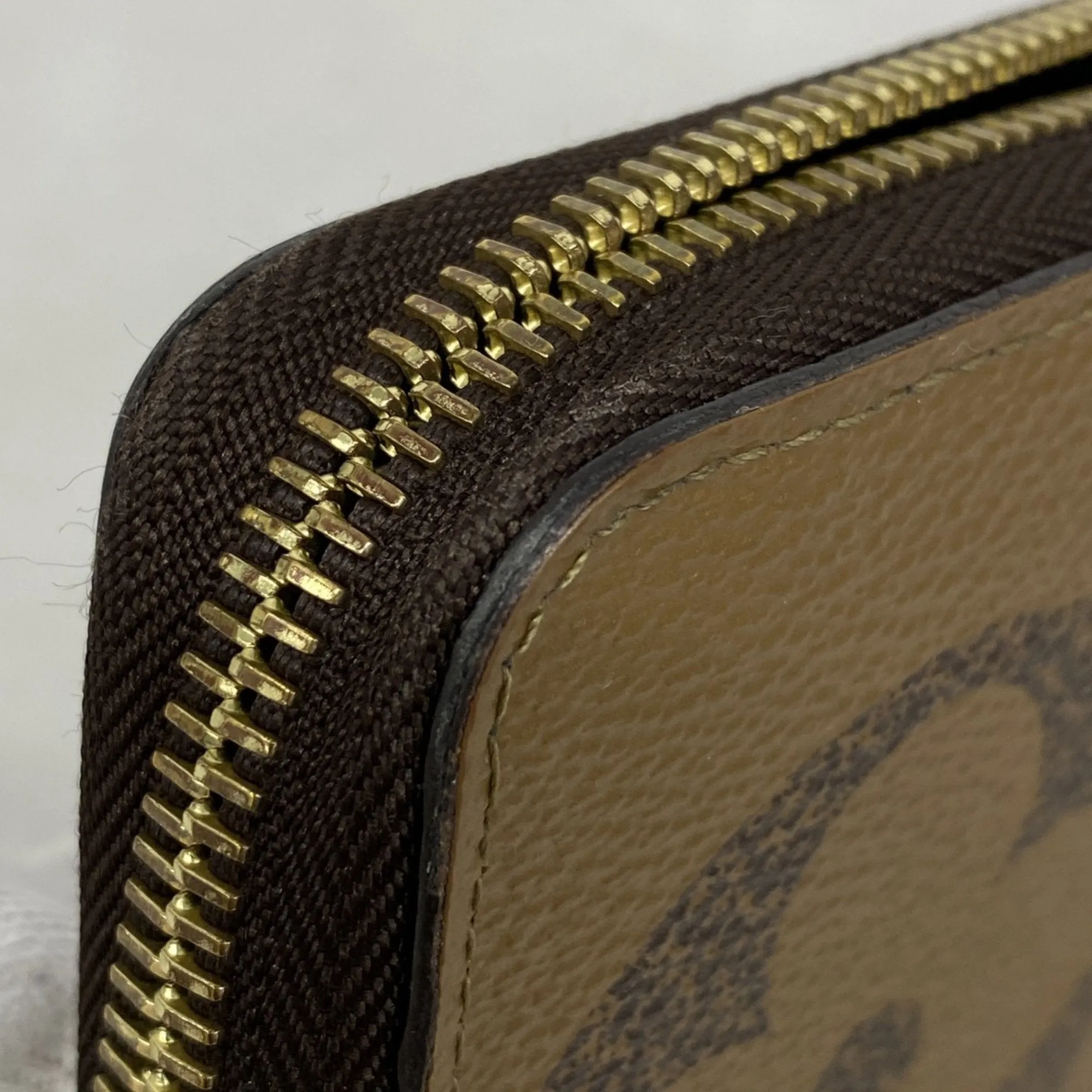 Louis Vuitton Long Wallet (Bi-Fold) (Pre-Owned)
