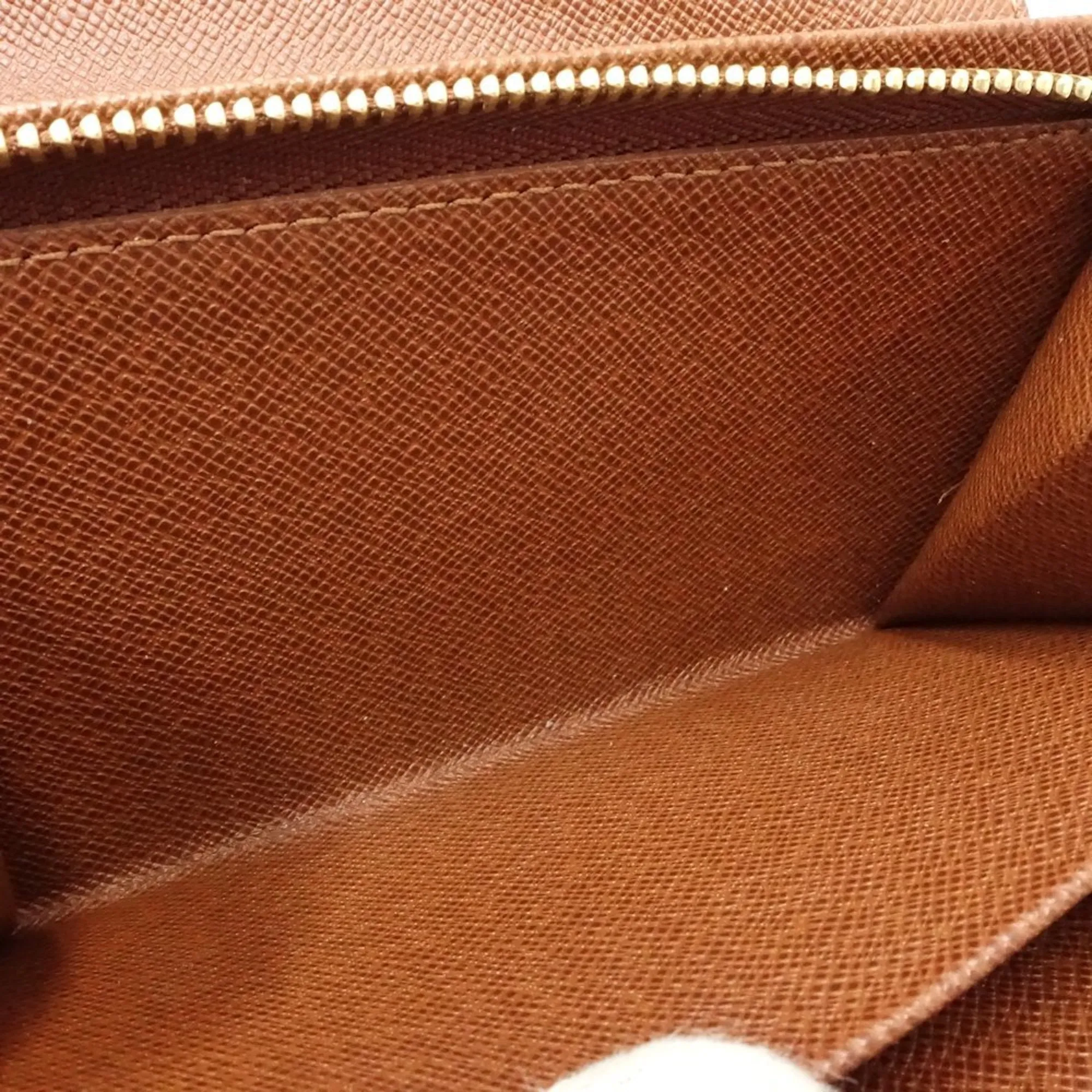 Louis Vuitton Monogram Canvas Wallet (Bi-Fold) (Pre-Owned)