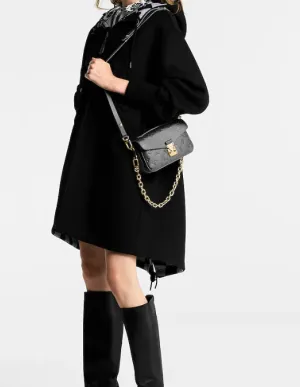louis vuitton  Pochette Mtis East West