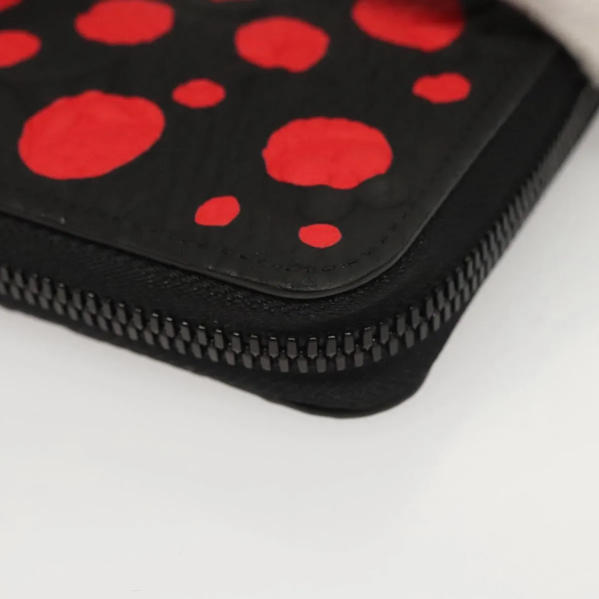 Louis Vuitton Zippy Wallet Vertical Leather Wallet (Pre-Owned)