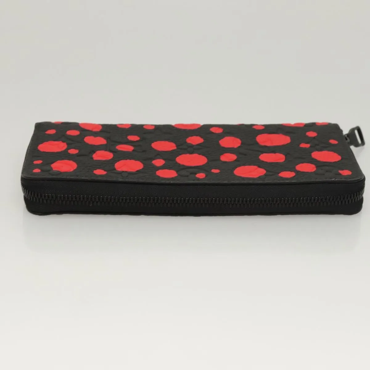 Louis Vuitton Zippy Wallet Vertical Leather Wallet (Pre-Owned)