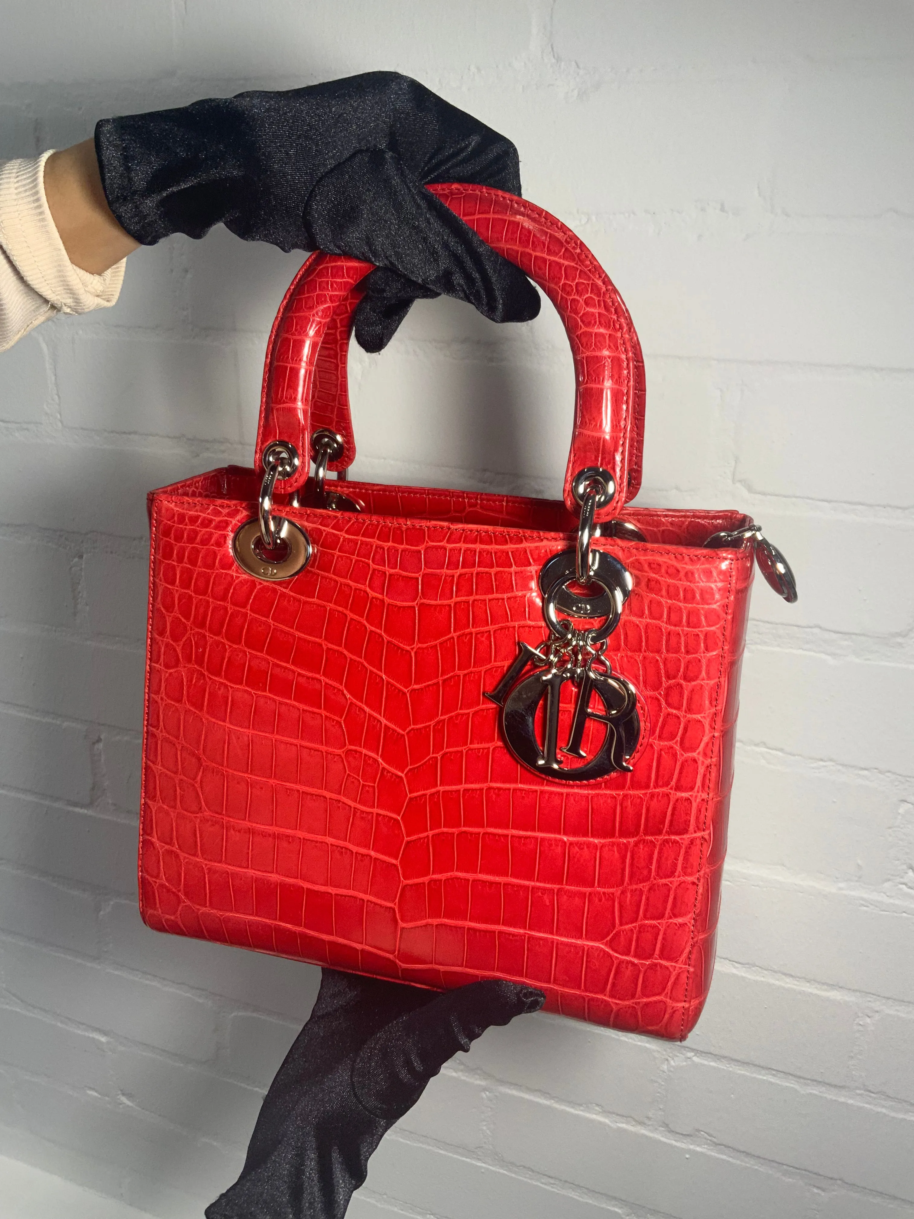 Medium Lady Dior Red