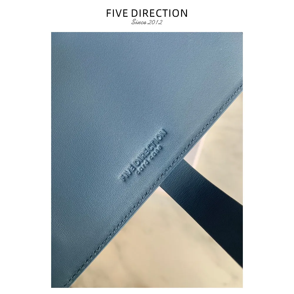 Minimalist Women Green Vegan Leather Slim Card Wallet Billfold Passport Wallet Slim Travel Wallet For Women