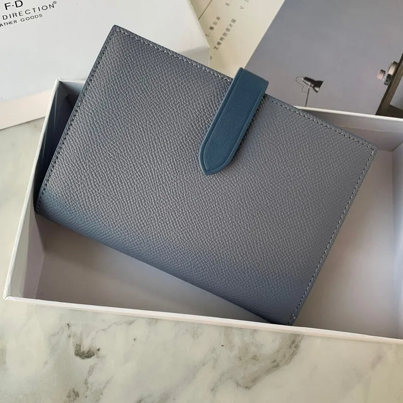 Minimalist Women Green Vegan Leather Slim Card Wallet Billfold Passport Wallet Slim Travel Wallet For Women