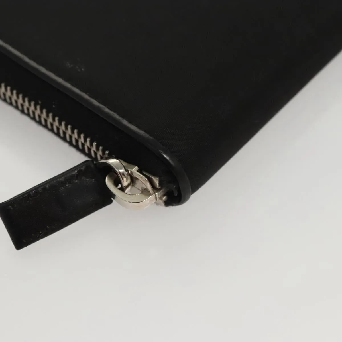 Prada Nylon Wallet (Pre-Owned)