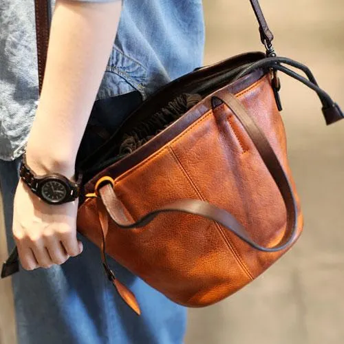 Vintage Womens Brown Leather Barrel Handbag Drawstring Bucket Bag Tan Bucket Shoulder Bag